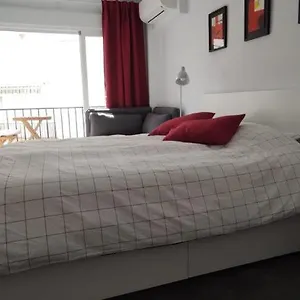 https://edificio-malaga-2h-nerja.hotelsinnerja.org